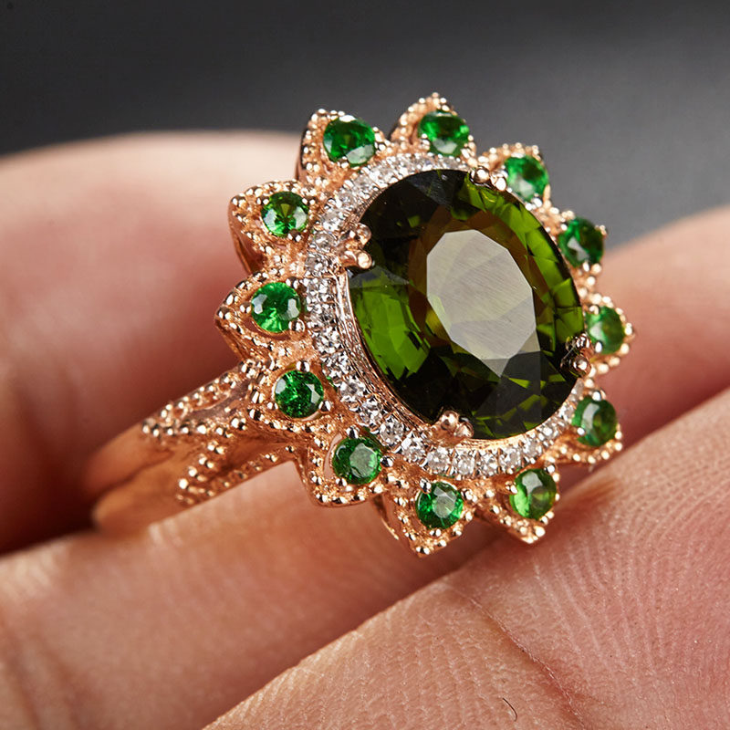 【即拍即得】 主石2.65ct 绿碧玺戒指 18k金镶钻石沙弗莱 晶体好