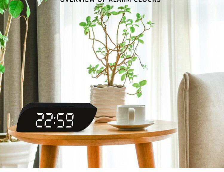 梯形镜面钟led电子时钟静音床头学生用声控闹钟简约台钟