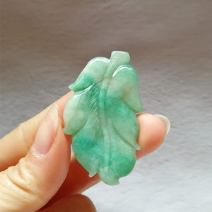 正品天然玉石南阳玉独玉吊坠白天蓝独山玉树叶玉坠玉佩叶子挂件秒
