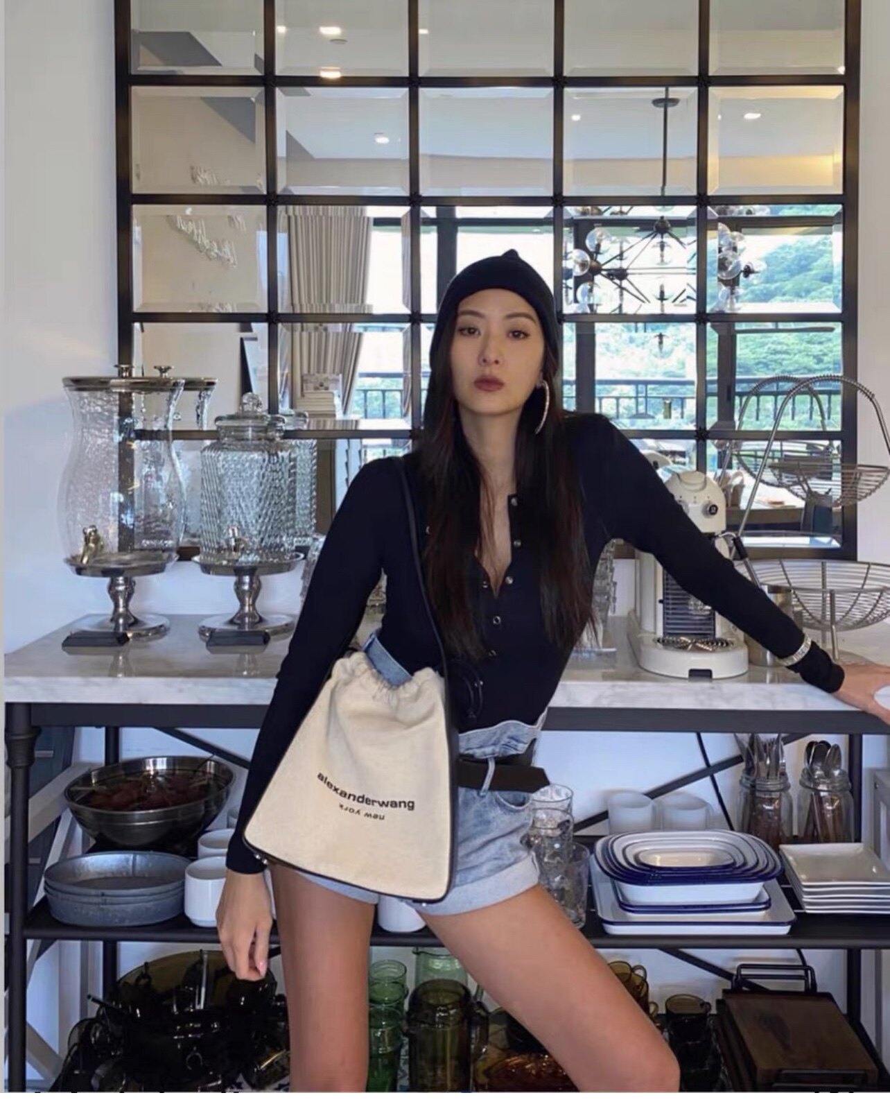 淘宝￥99折后价￥99bettychow 孙芸芸同款 丝绒卫衣短裤春季休闲运动