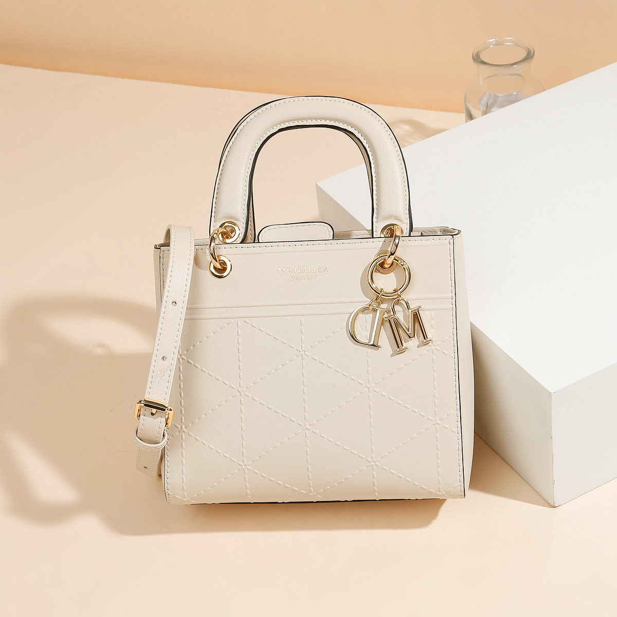 蒙娜丽莎女包2017新款正品双肩大额优惠券