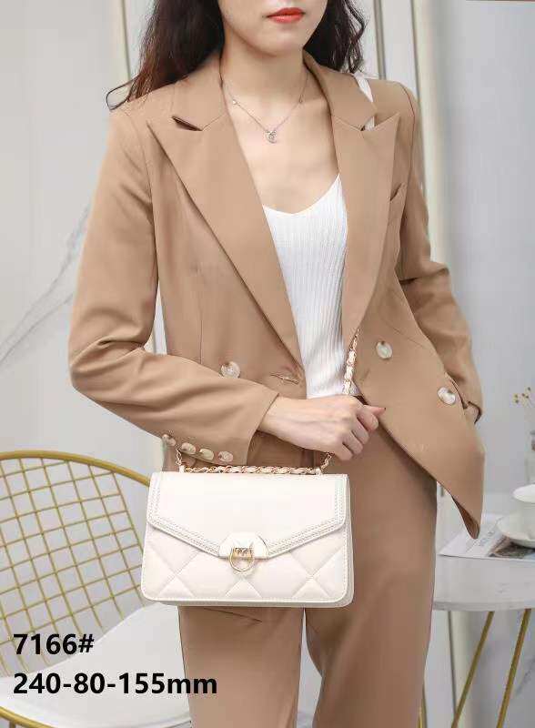 bave/佰薇 女士包袋2022新款真皮百搭单肩斜挎链条菱格绣线包包