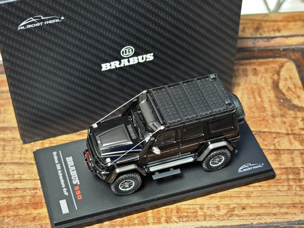 新款AlmostReal模型 1/43 奔驰 BRABUS巴博斯 550 4×4²