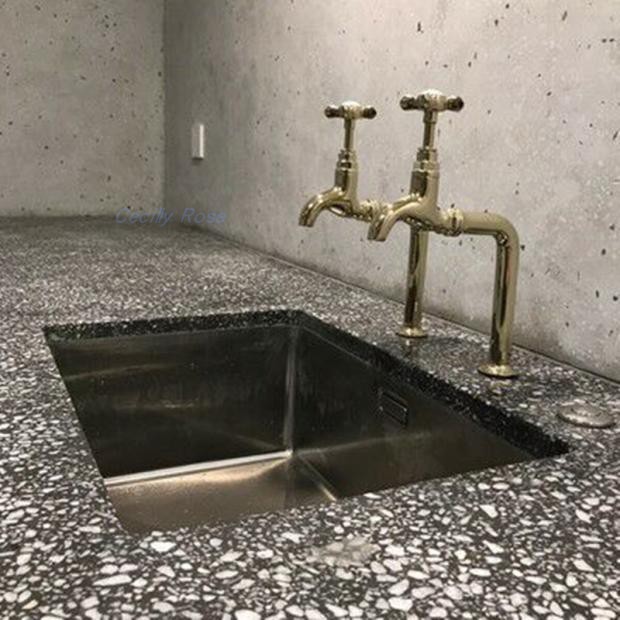 new pattern Tall kitchen Faucet All copper Retro kitchen English Faucet Cold golden Chrome Faucetin the Decoration main material , Toiletries , Bathroom faucet , Basin mixer  category - from Buy2taobao.com to provide professional Taobao agent buy service