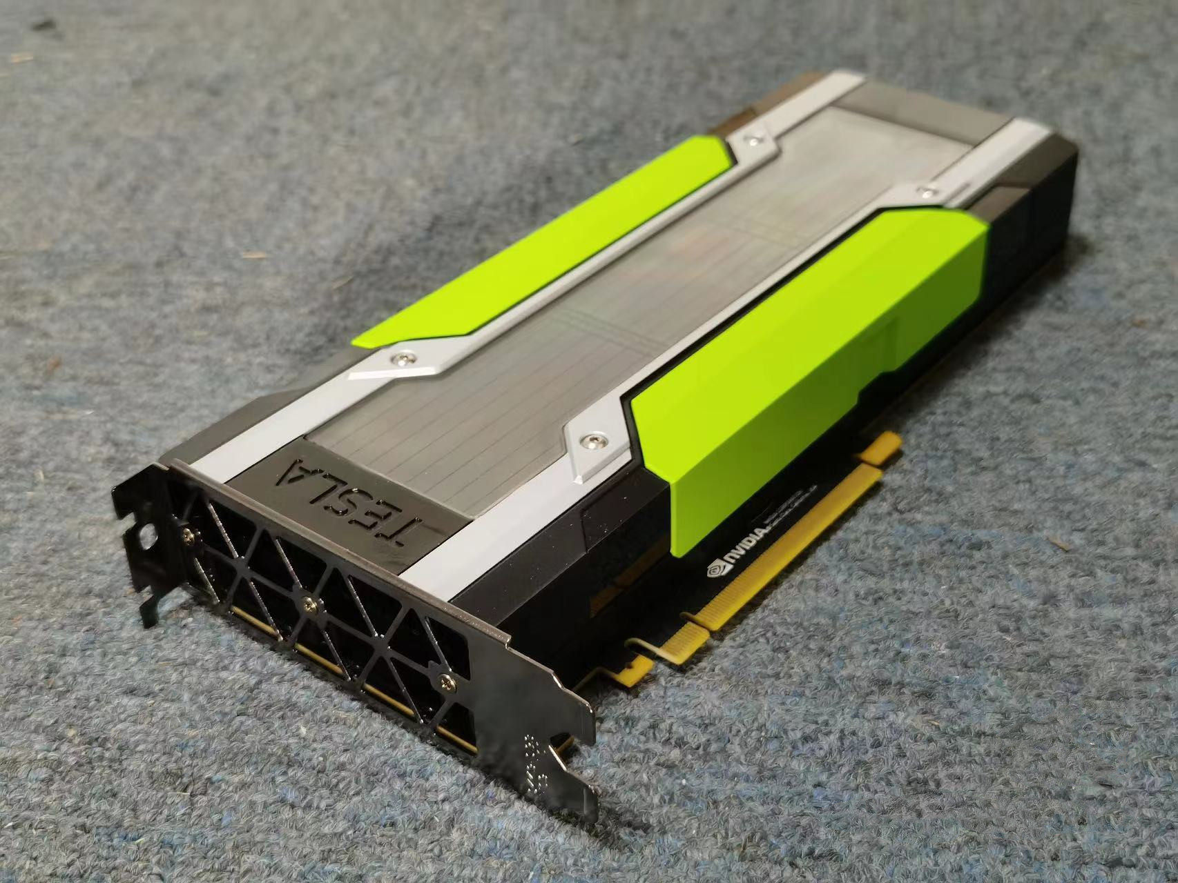英伟达nvidia tesla p4/p40/m40 8g/24g显存深度学习卡 gpu显卡