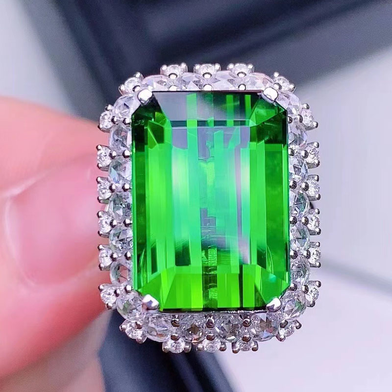 魅晶天然巴西绿碧玺裸石方形戒指