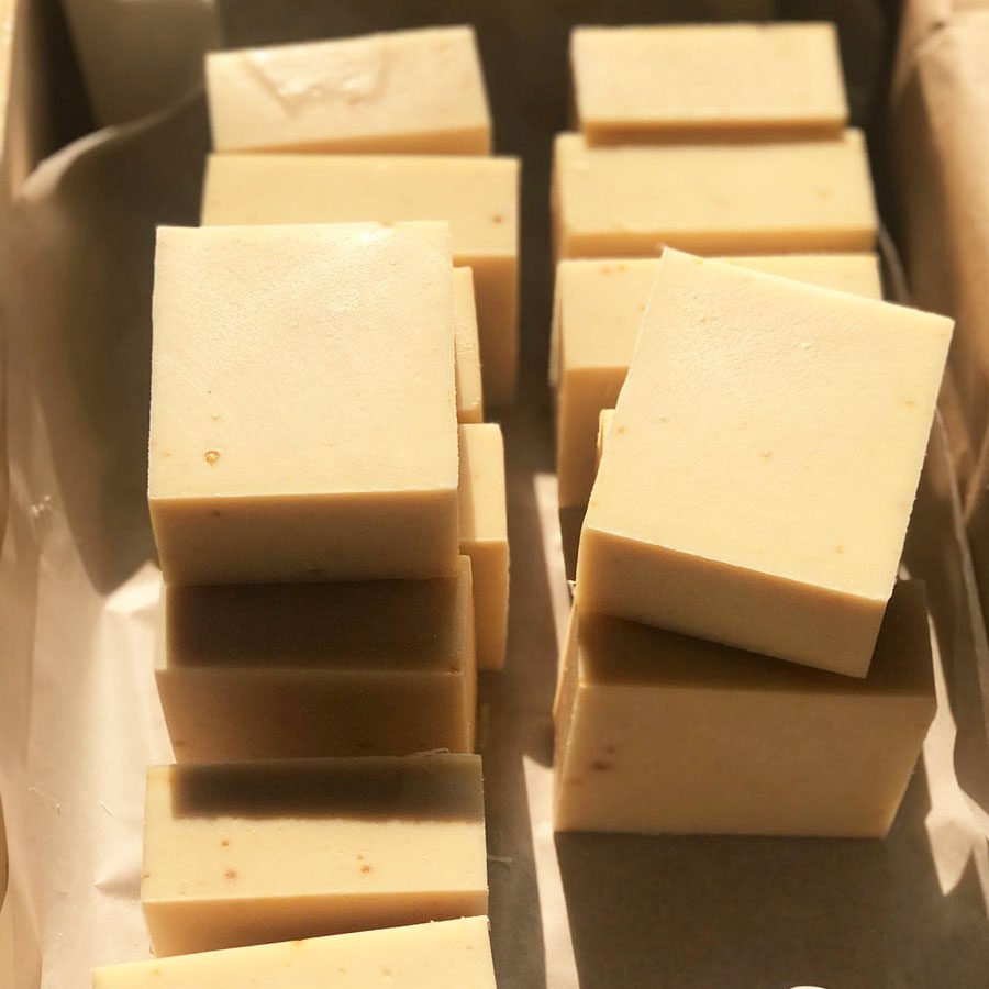 松香家事皂手工洗衣皂厨房清洁内衣去油渍松香粉冷制每块约200克