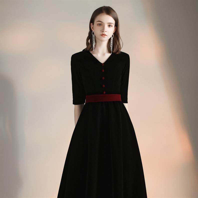 丝绒大气晚礼服裙女宴会气质2021新款气场女王年会黑色连衣裙