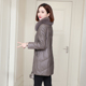 真皮羽绒服女2023冬季新款修身显瘦妈妈海宁绵羊皮皮衣外套中长款