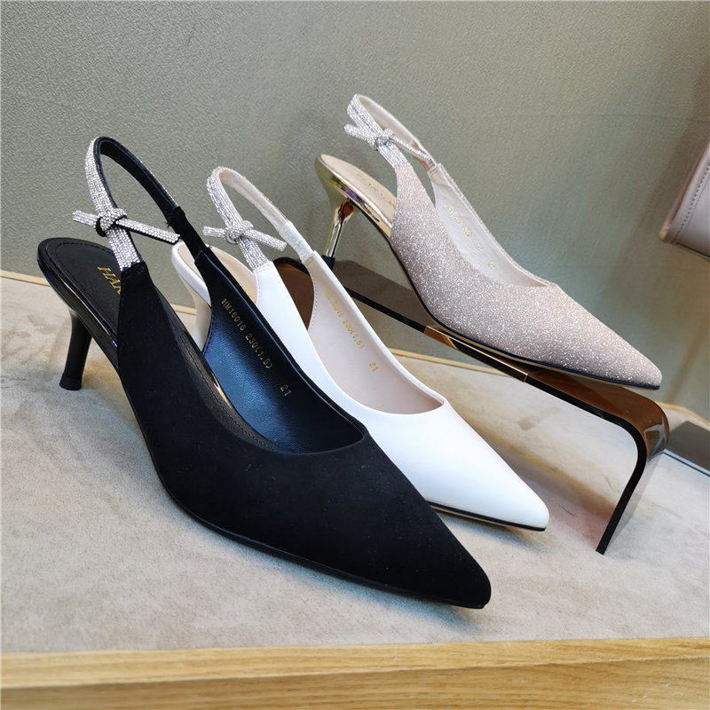 哈森实体自营包邮2021夏款镂空细高跟一字扣女单鞋凉鞋hm16016