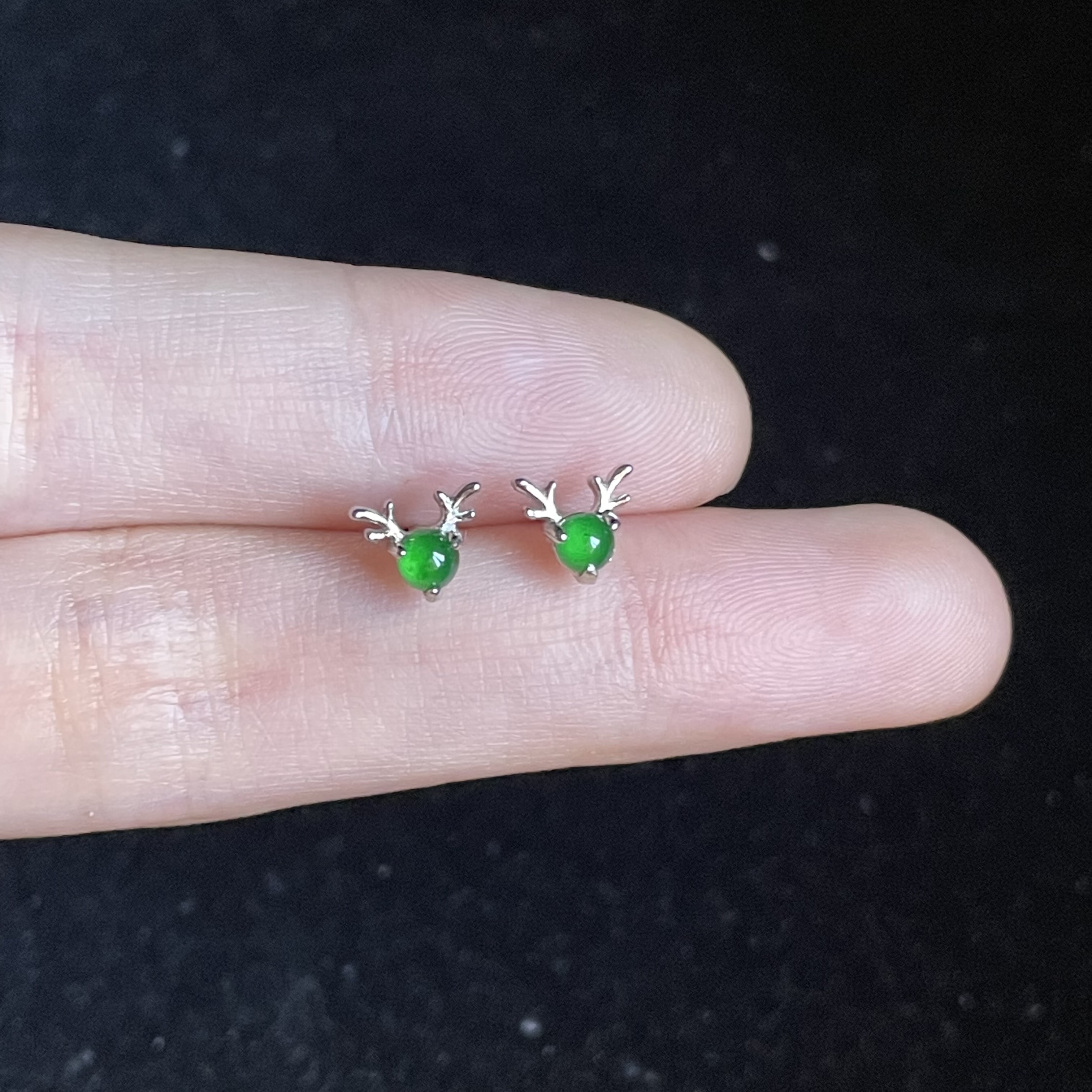 翡翠耳钉925银天然翡翠a货冰种阳绿蛋面耳钉小鹿迷你款耳饰