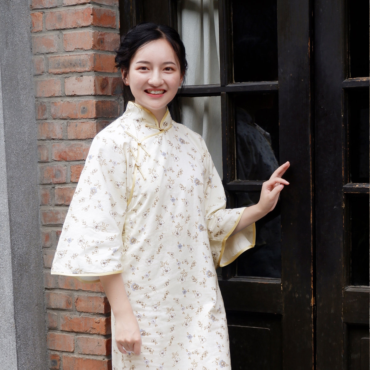 宵尔-《豆蔻》新款原创设计文艺风复古民国少女倒大袖碎花旗袍