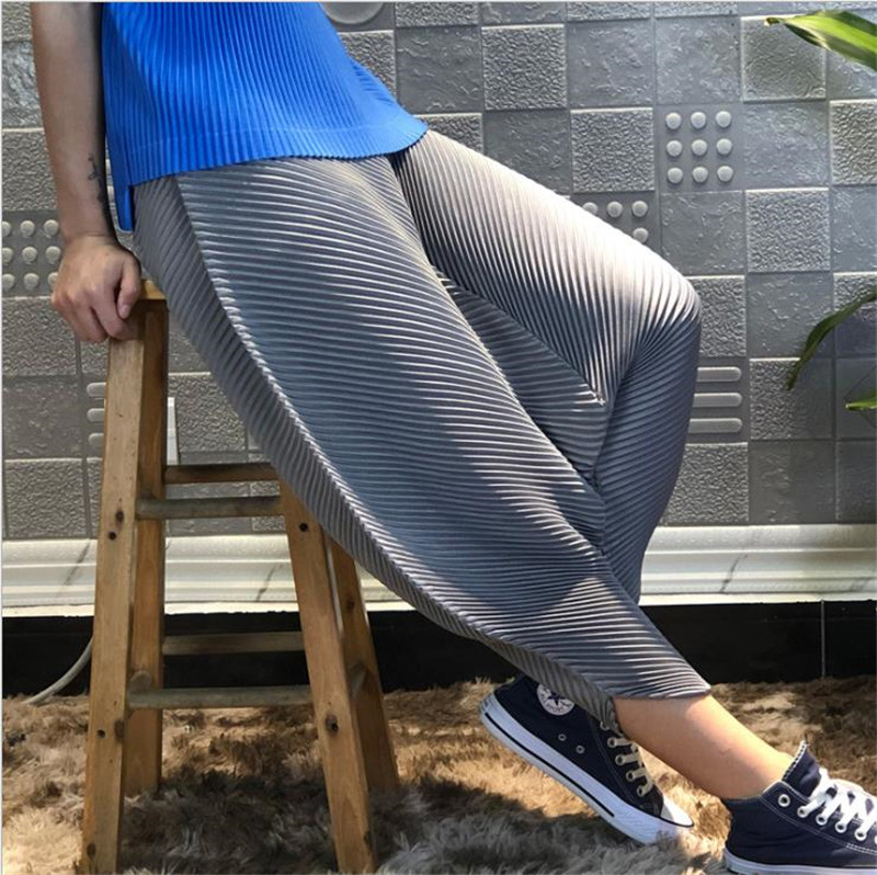 时尚斜纹宽松弧形压褶低档裤女三宅褶皱哈伦裤九分裤200斤胖mm623