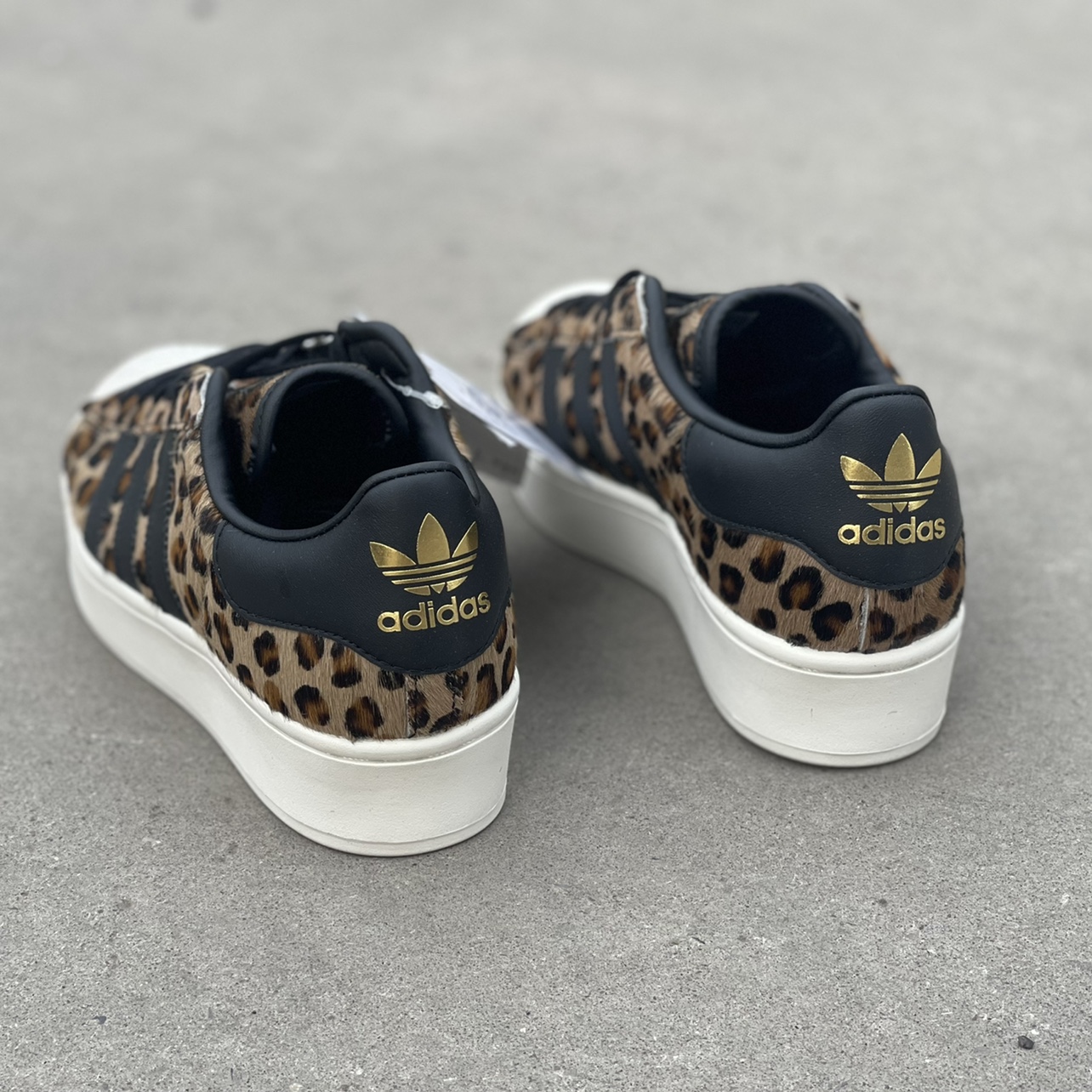 阿迪达斯adidas三叶草superstar女子经典豹纹贝壳头板鞋子fz5264