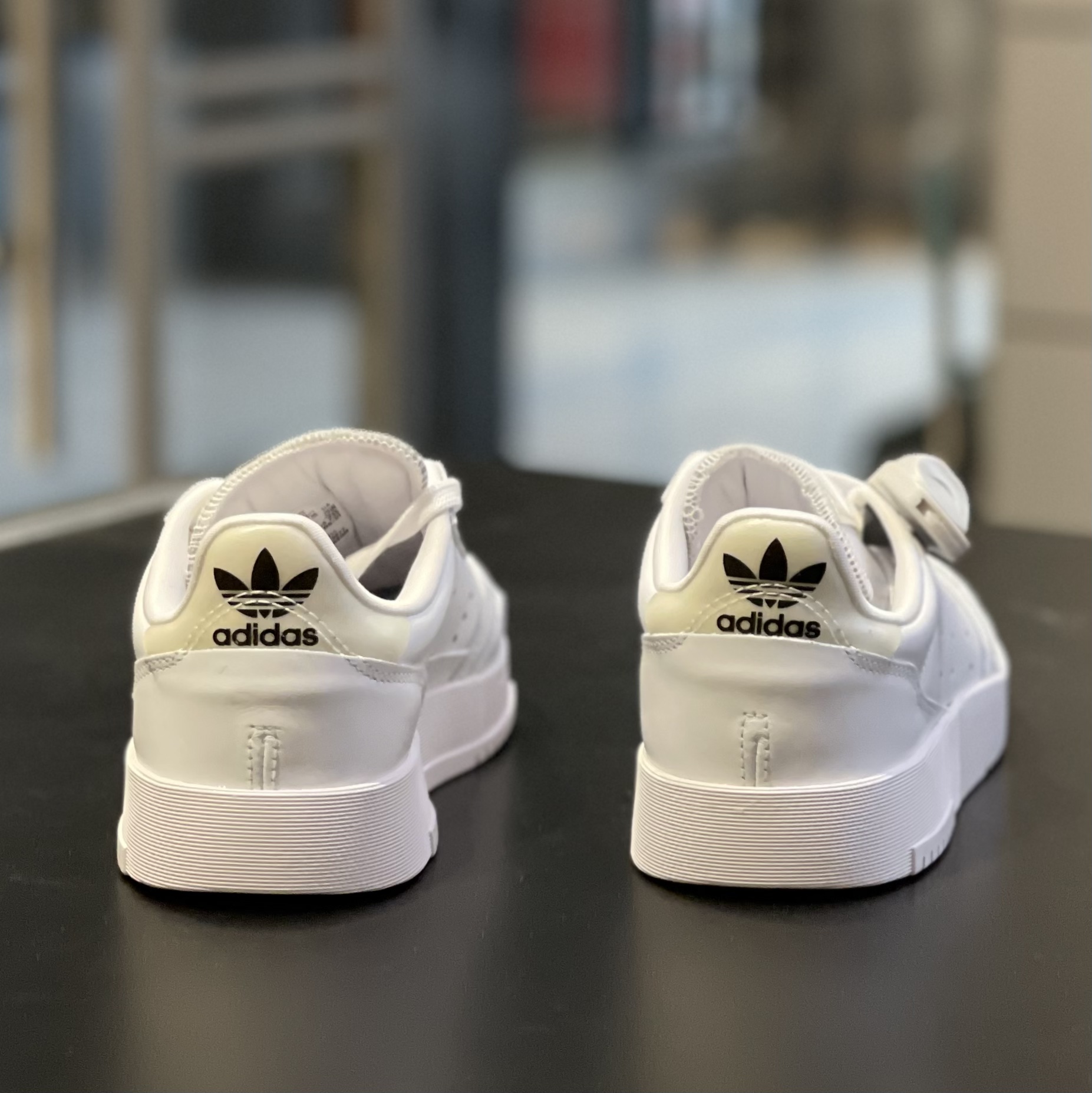 三叶草厚底女鞋