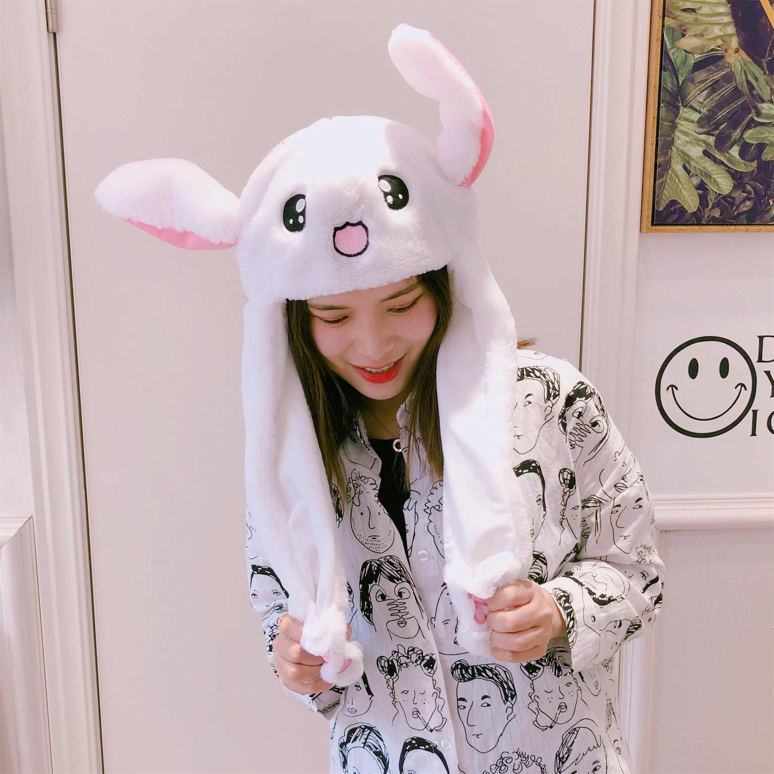 韩国卡通会动兔耳朵帽子可爱兔子头套抖音同款自拍卖萌道具女礼物