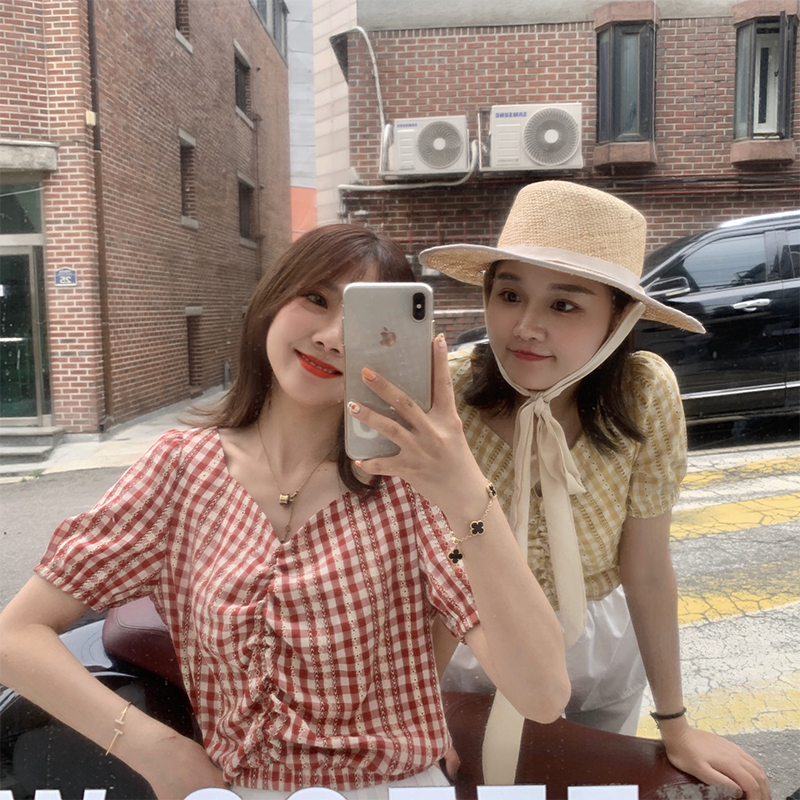 心機格子短袖上衣女2019新款夏韓版設計感小衆V領泡泡袖洋氣襯衣在類目 女裝/女士精品, 襯衫中 - 來自Buy2taobao.com提供專業的淘寶代購服務