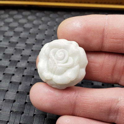 精美天然玉石蓝田玉玫瑰花挂件小号玉石玫瑰花吊坠玉坠