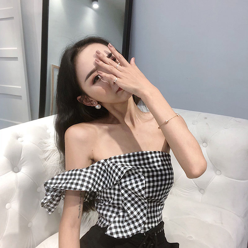 单肩上衣女夏斜肩格子小吊带背心外穿短款性感露锁骨一字肩内搭潮