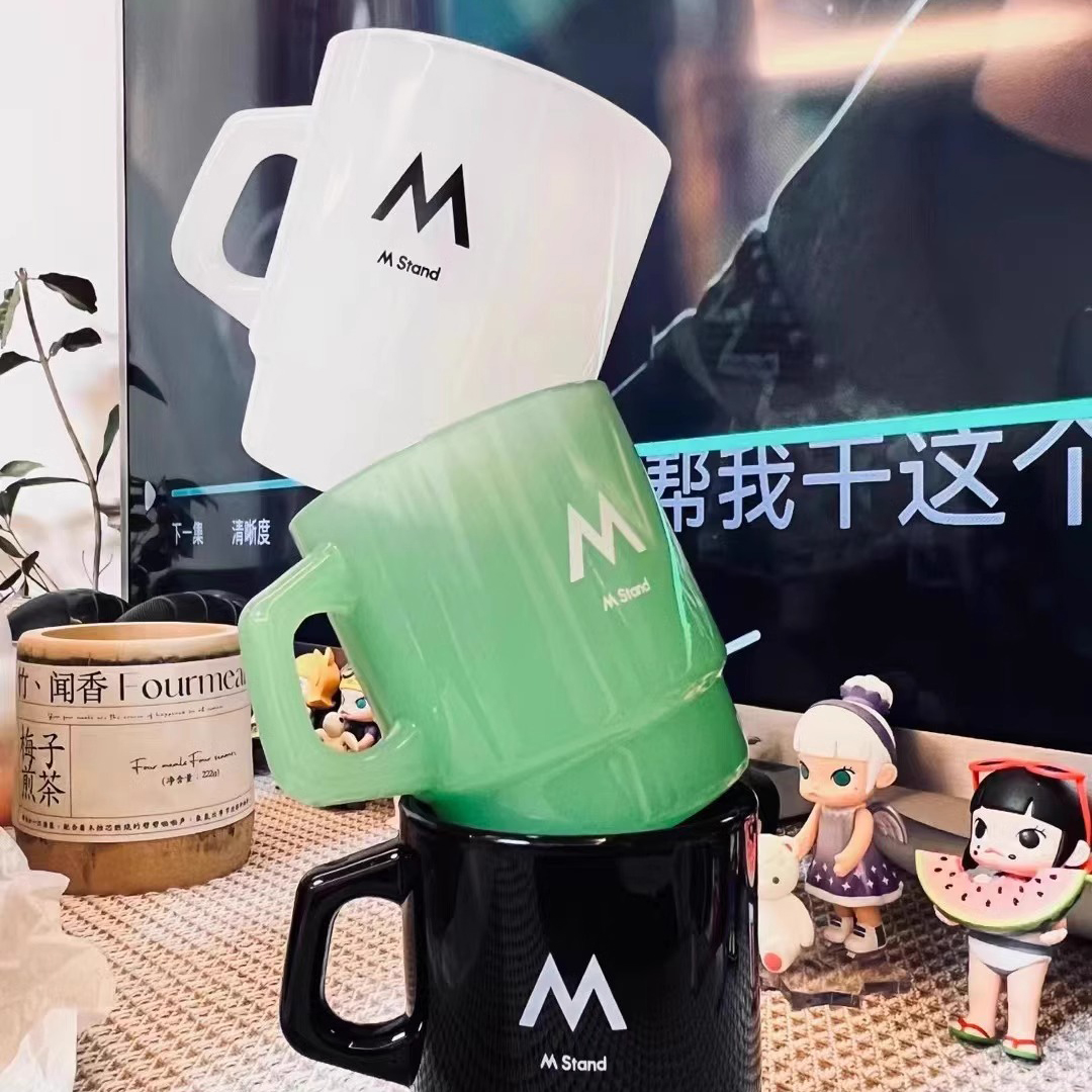 创意高颜值白领Mstand玉瓷马克杯M周边水杯随行咖啡杯限时包邮