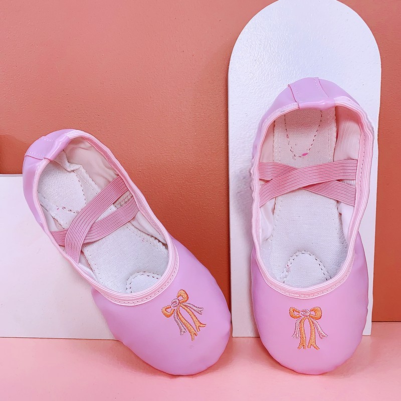 女童舞蹈鞋软底鞋芭蕾舞鞋儿童中国舞演出鞋幼儿跳舞免系带猫爪鞋