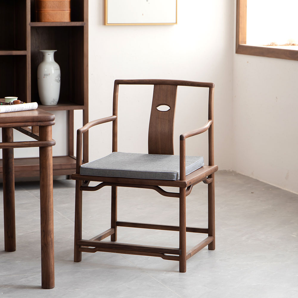 1人付款去店铺812882315:小淘懒现价￥1200去淘宝抢购新中式圈椅现代