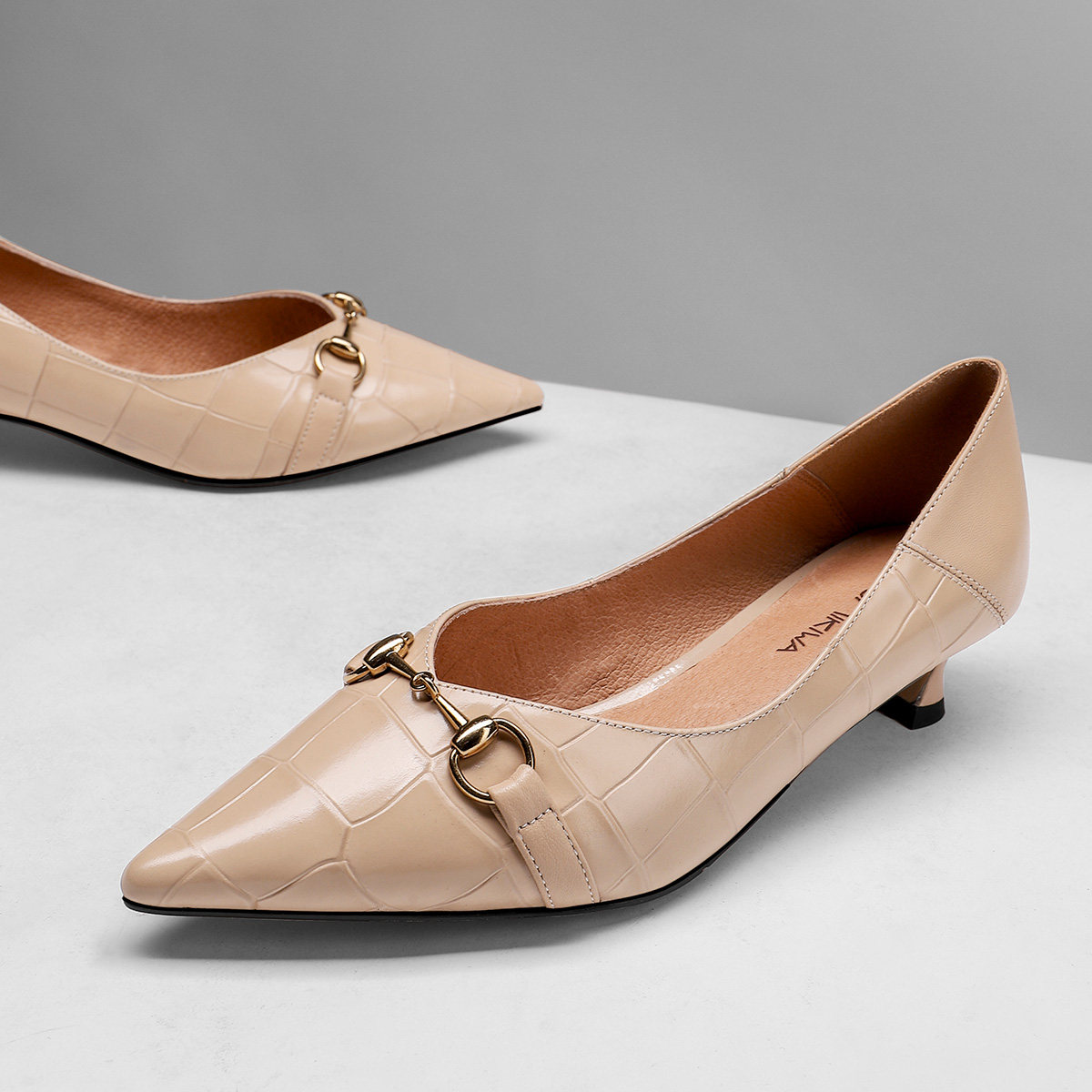 kumikiwa卡米女鞋2020时尚尖头石头纹气质小猫跟百搭单鞋11632