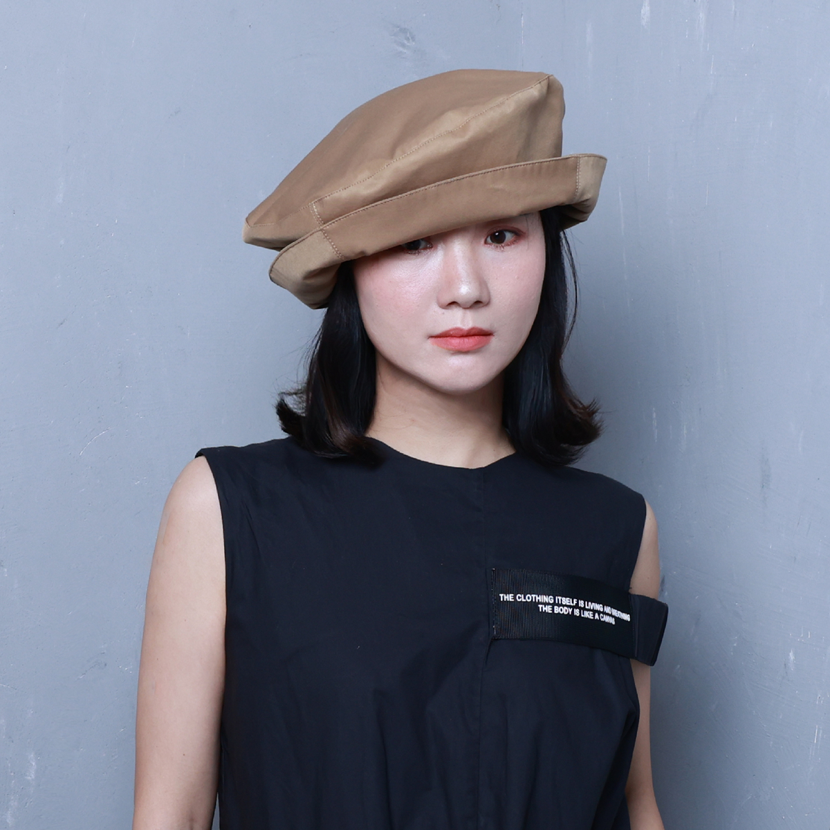 yezi od 原创个性帽子女帽层次感百搭名媛风逛街粉红色大头贝雷帽