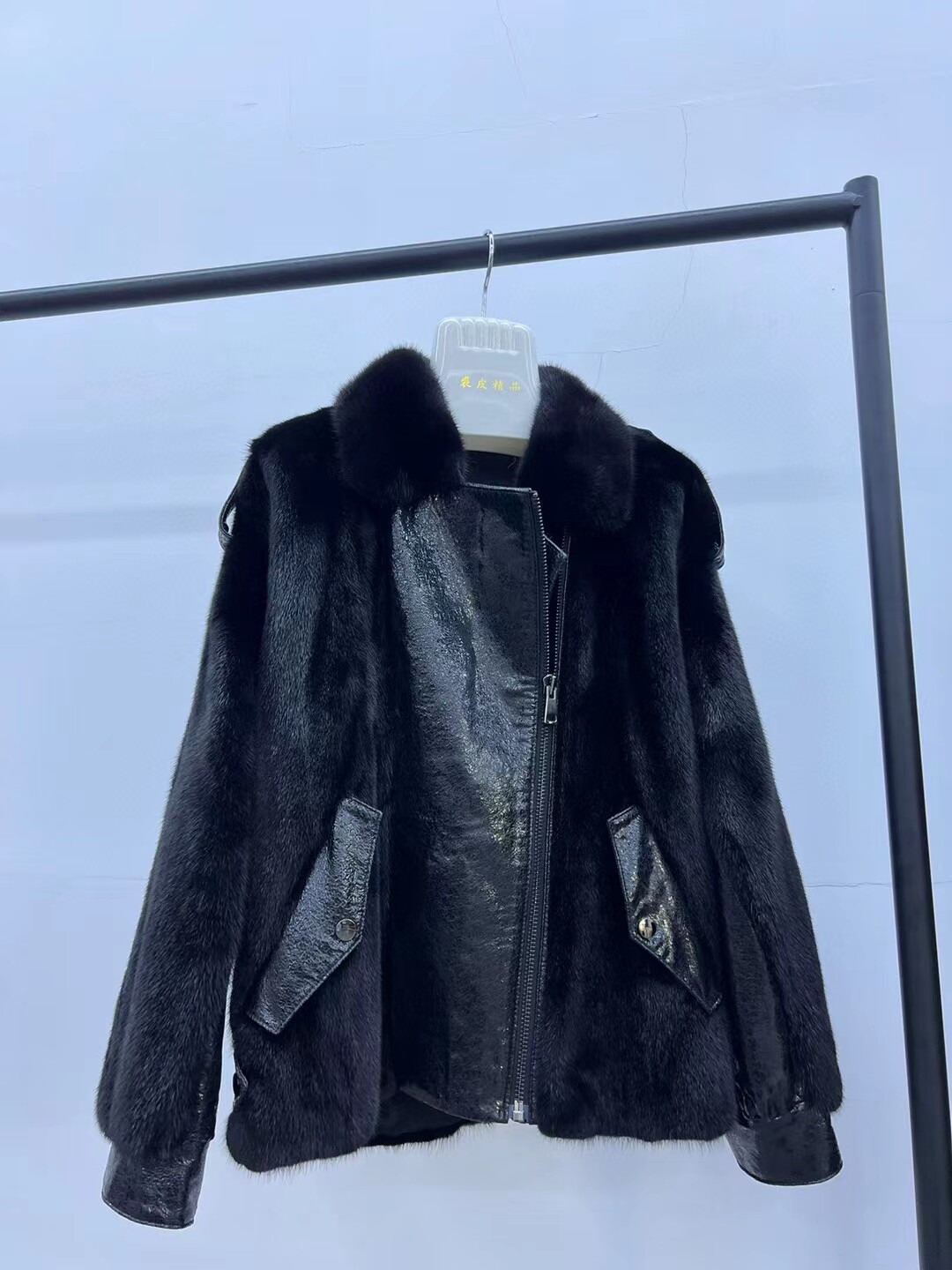 淘宝￥12900折后价￥6450火焰皇后进口紫标天鹅绒水貂皮大衣女机车