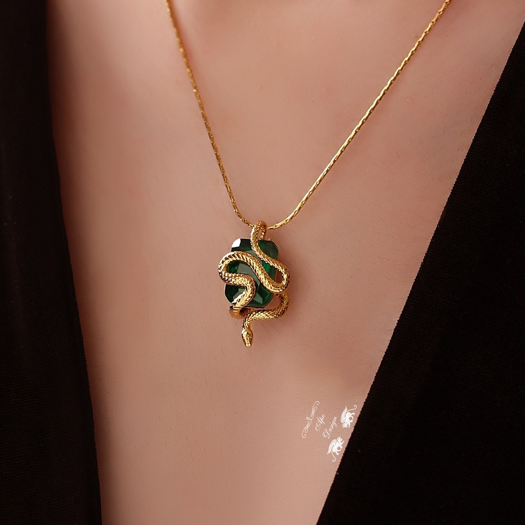 灵蛇斯莱特林蛇骨链复古魔法系少女项链吊坠18k包金气质独特镶嵌
