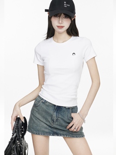 2024韩版白色正肩T恤短袖小个子内搭收腰显瘦上衣女