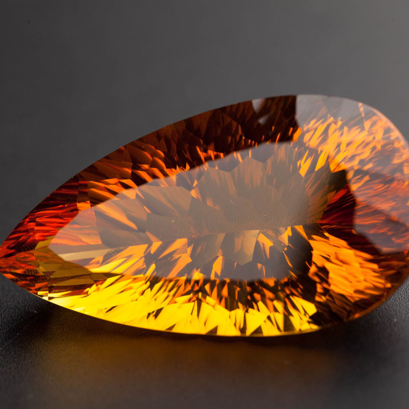 收藏精品 61.79克拉 高贵橘黄色天然黄水晶刻面戒面 晶体通透