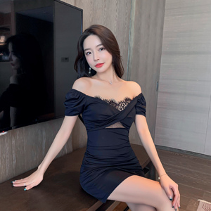 Real shot spot sexy straight neck lace stitching off shoulder tight buttock dress