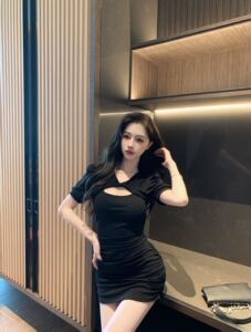 Real shot night club sexy elastic slim wrap hip skirt bottomed skirt short sleeved tight dress