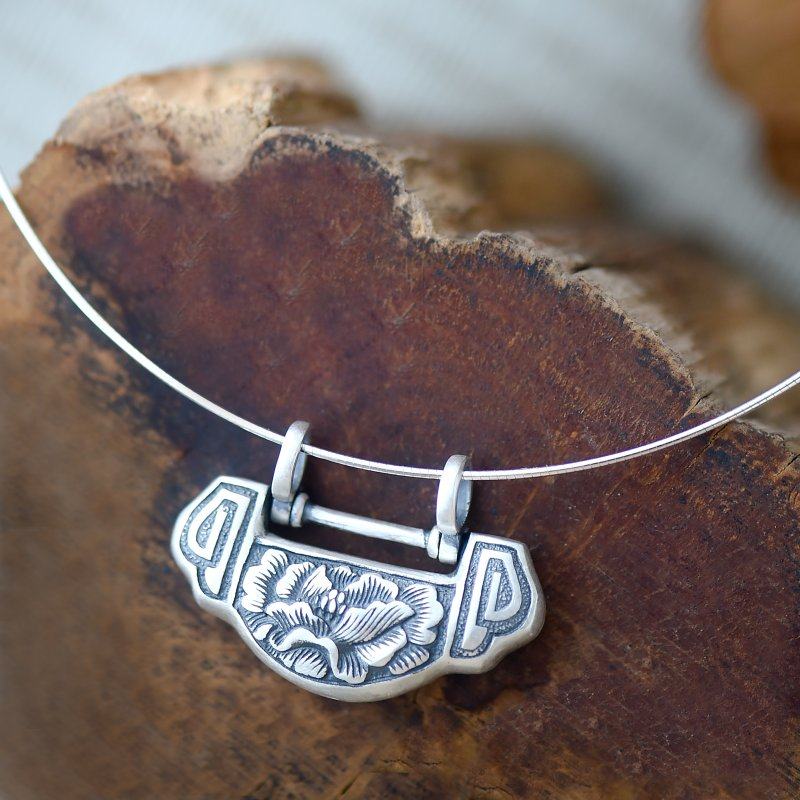 99足银纯银女成人长命锁项圈锁骨项链手工银锁复古平安锁礼物