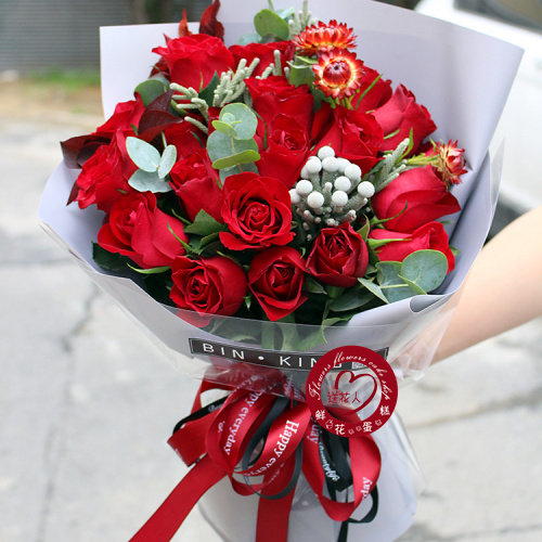 淘宝七夕百玫瑰礼盒赤峰鲜花店同城速递包头呼和浩特乌海鄂尔多斯通辽