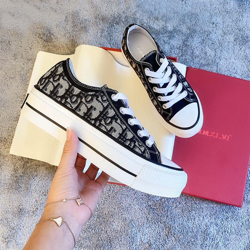 歐洲站女鞋刺繡D字母家惡搞匡家老花厚底帆布鞋女真皮板鞋歐貨潮在類目 女鞋, 低幫鞋中 - 來自Buy2taobao.com提供專業的淘寶代購服務