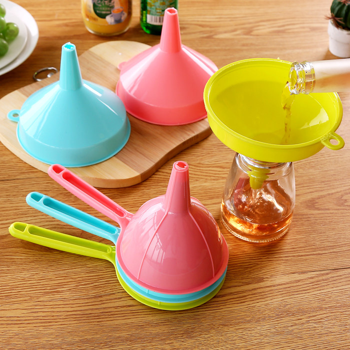 炫彩多用途塑料漏斗大号长柄小号家用厨房酱油酒油壶液体分装工具