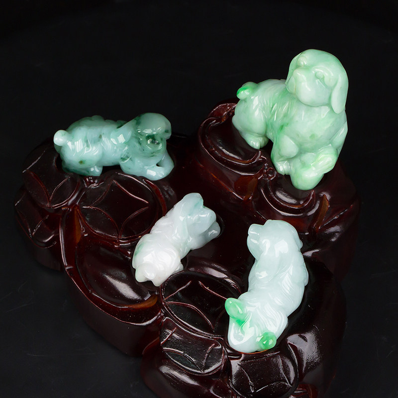 诚品玉业 冰糯种缅甸翡翠a货旺财狗摆件 0.24kg