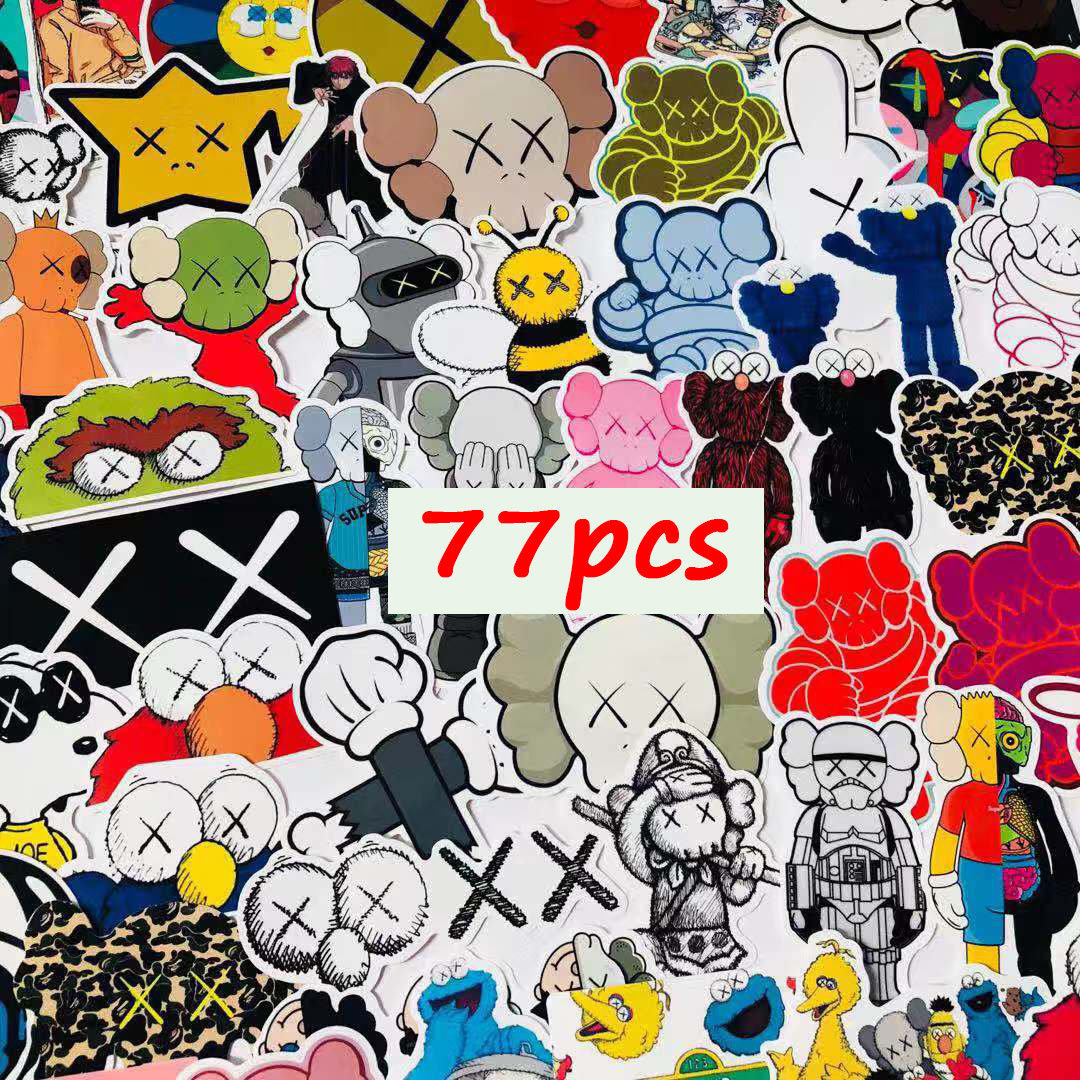 77卡通动漫kaws联名潮牌防水行李箱手机ipad汽车冰箱水杯贴纸画