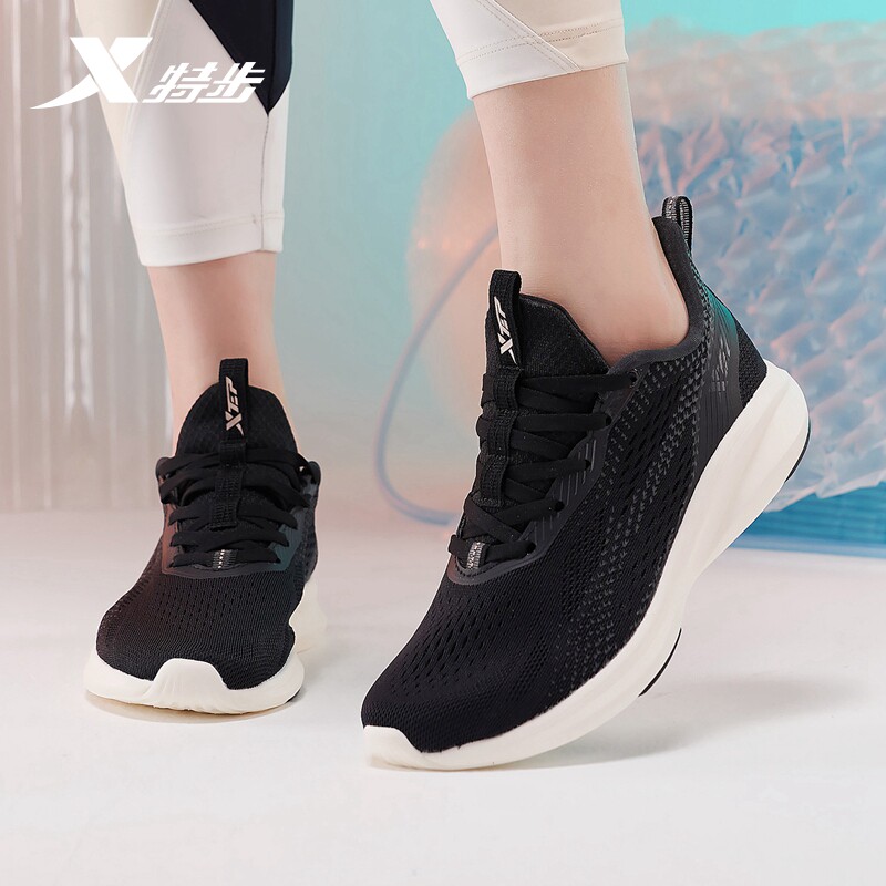 致轻五代特步女鞋2021秋季新款运动鞋减震透气跑步鞋979218111053
