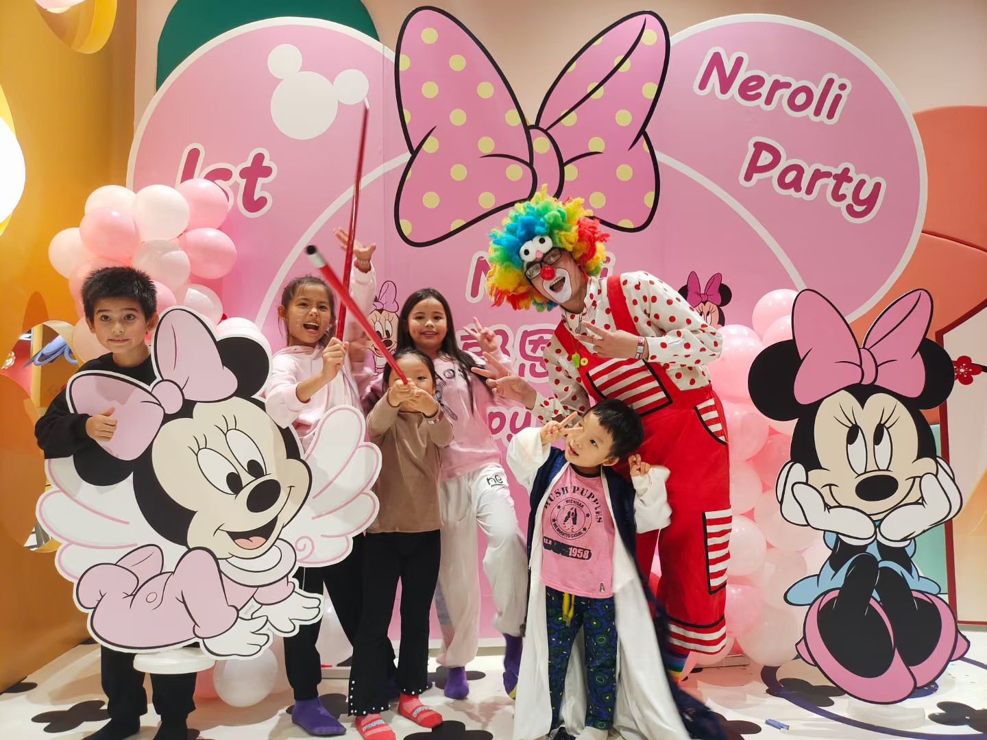 广州佛山小丑表演上门生日派对策划儿童聚会小丑哥哥魔术气球表演