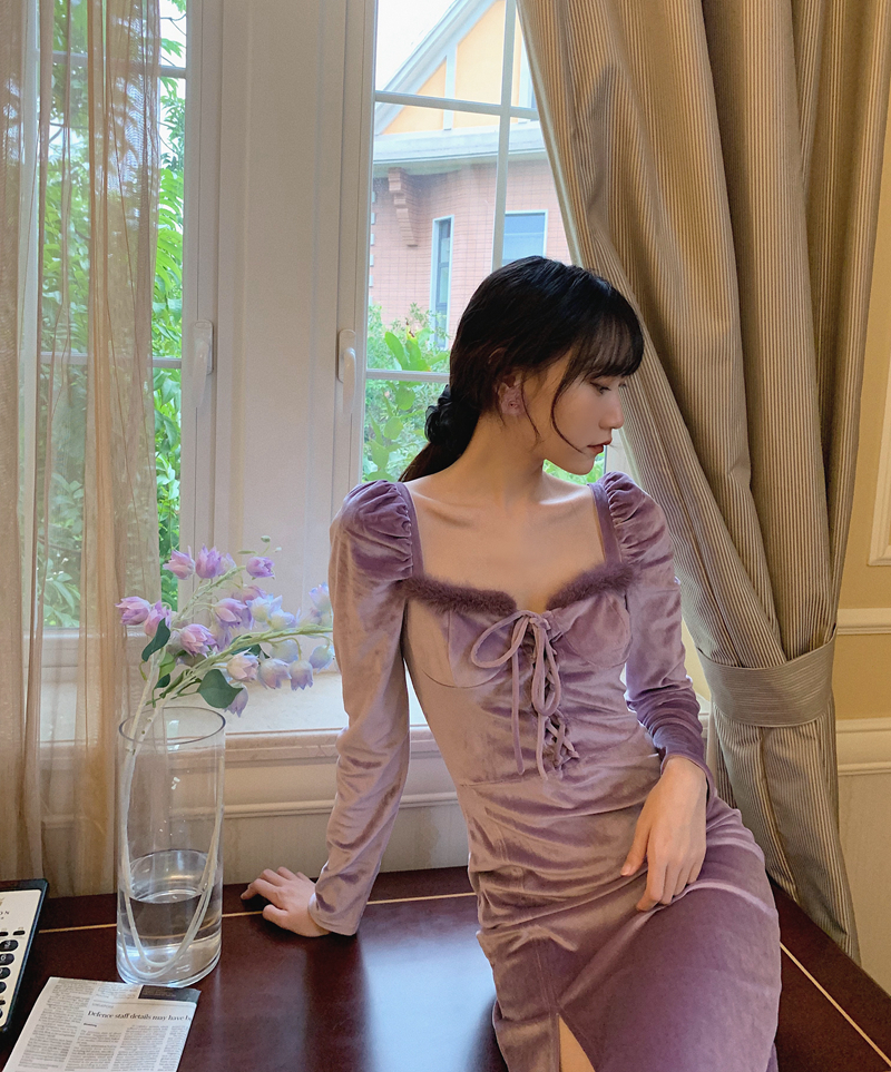 MONI紫色法式丝绒性感气质秋冬连衣裙女长袖中长款内搭显瘦修身