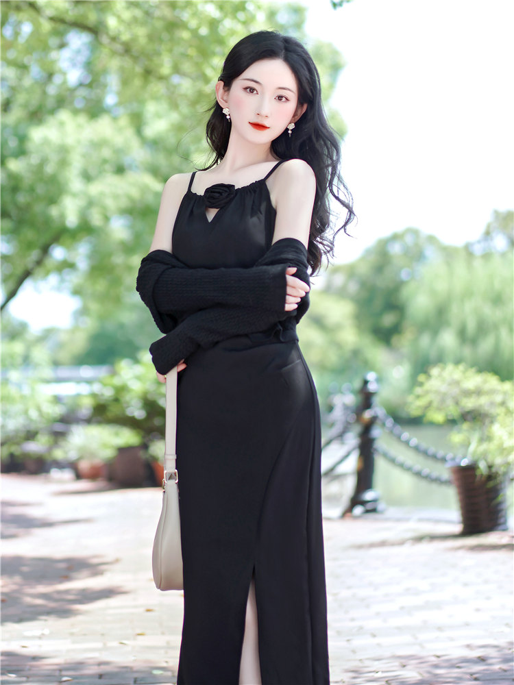 实拍现货 黑色吊带连衣裙女设计感小众法式显瘦长裙+开衫两件套
