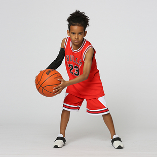 儿童篮球服套装男小学生训练幼儿园乔丹23号球衣儿童表演服可定制