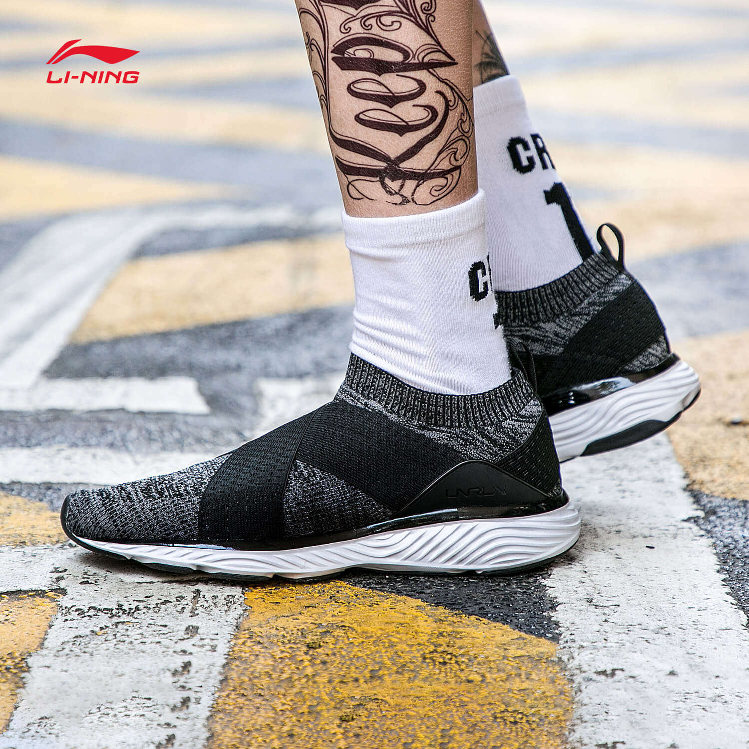 李宁跑步鞋男鞋2018新款云舞减震耐磨防滑包裹袜子鞋春季运动鞋