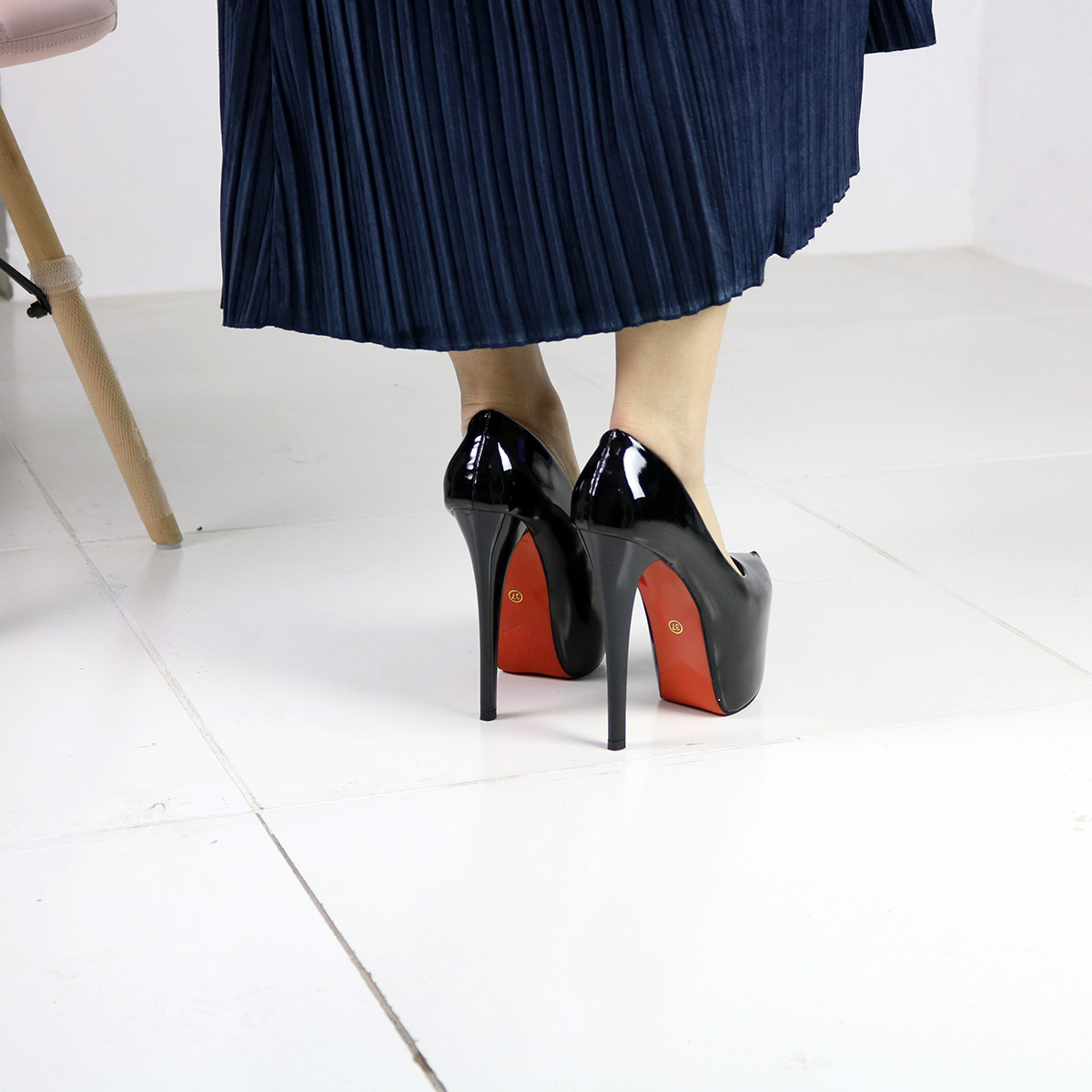 夜店超高跟单鞋优惠专场