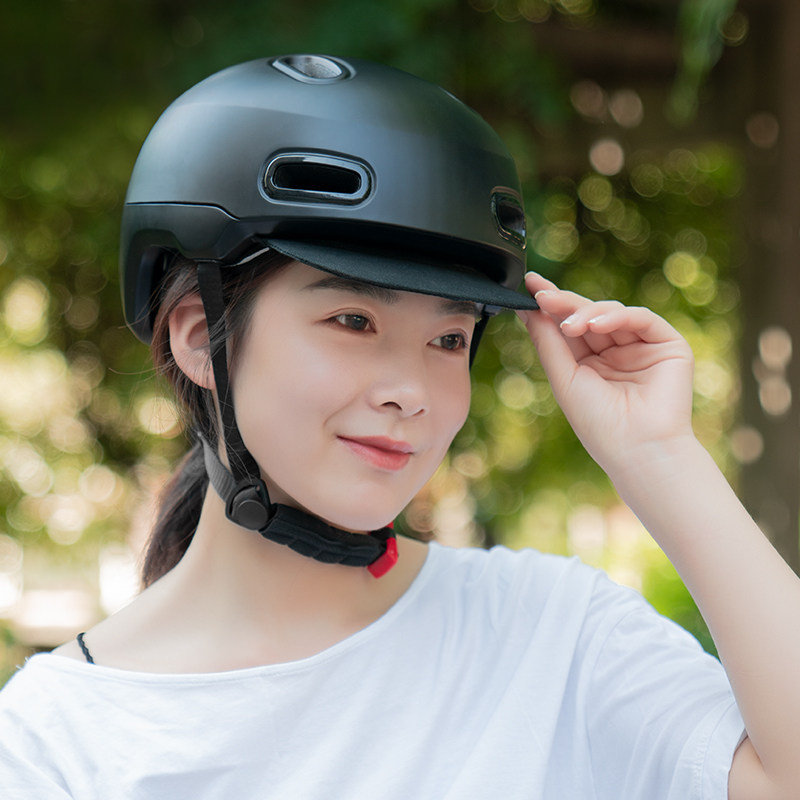 电动电瓶摩托车头盔半盔夏季通勤安全帽男女滑板车自行车骑行装备