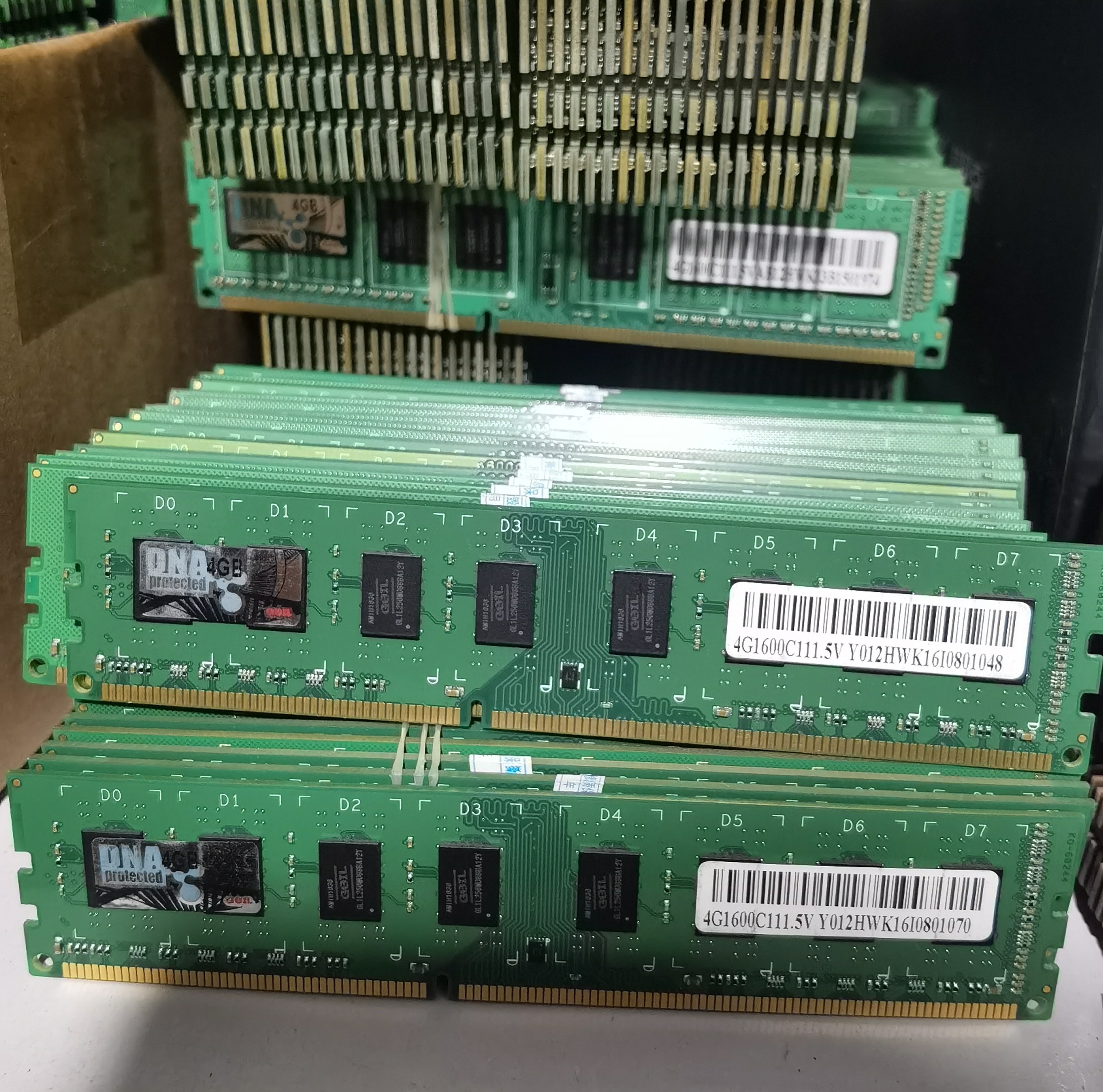 金邦 DDR3 4G 8G 1333 1600 PC3-12800台式机/笔记本 二手内存条
