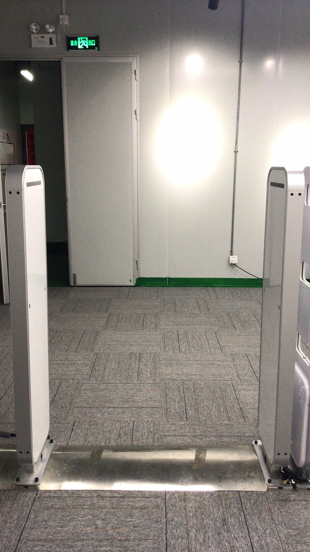 图书uhf超高频rfid安全通道门档案感应门禁一体机报警红外计数